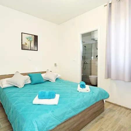 Uvala Zastupac 8761e Hvar Town